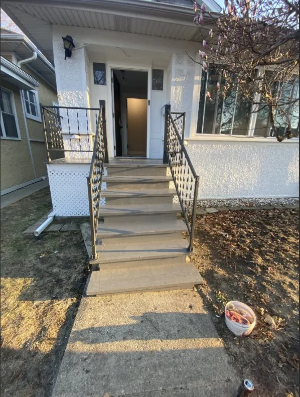 Slide of Flash Handy