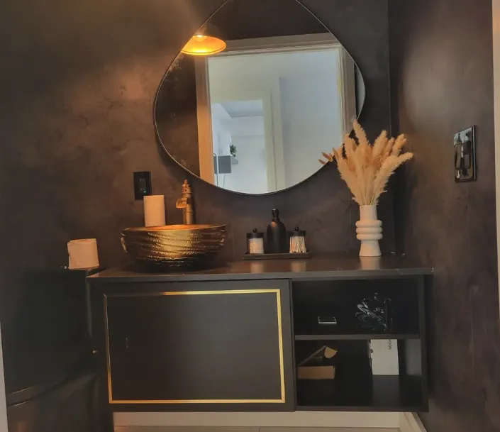 Slide of Flix Handyman