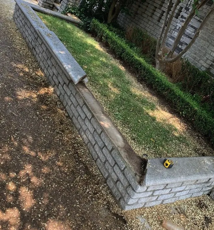 Slide of Flix Handyman