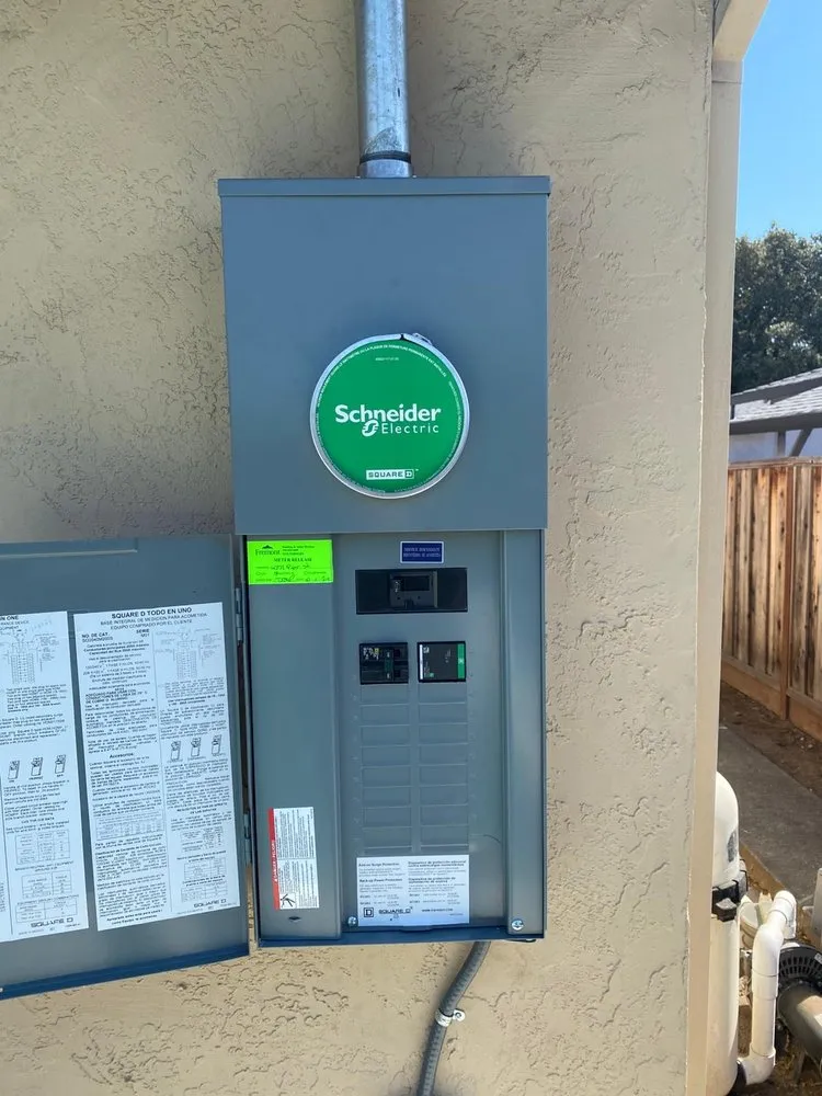 Slide of Flores Electric