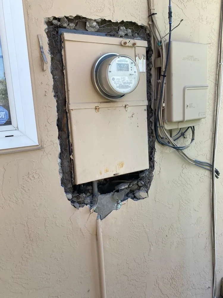 Slide of Flores Electric