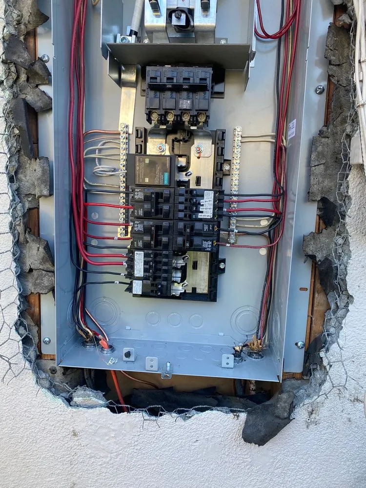 Slide of Flores Electric