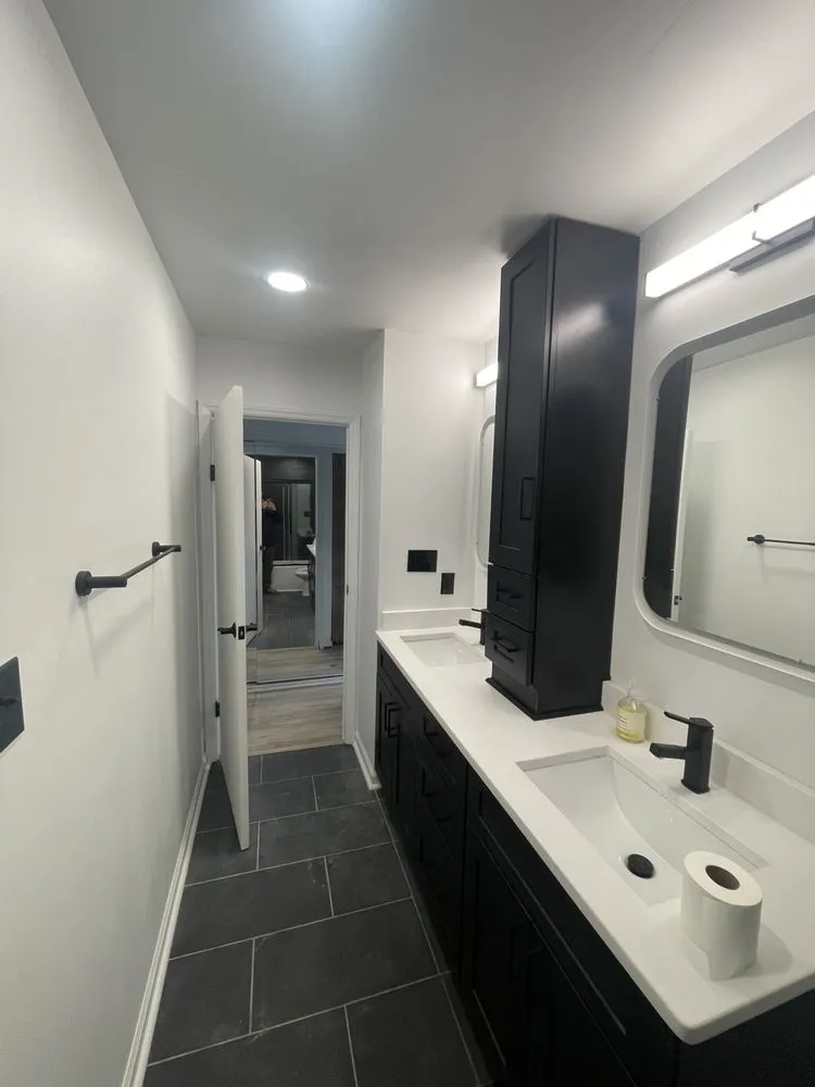 Slide of Flores Handyman Services