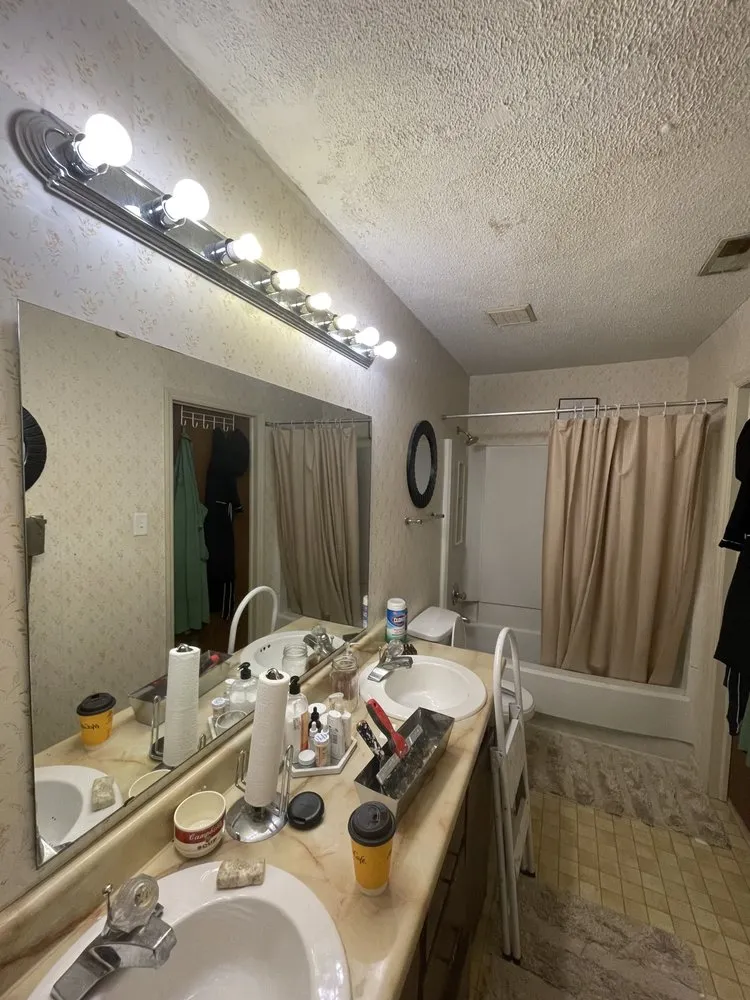 Slide of Flores Handyman Services