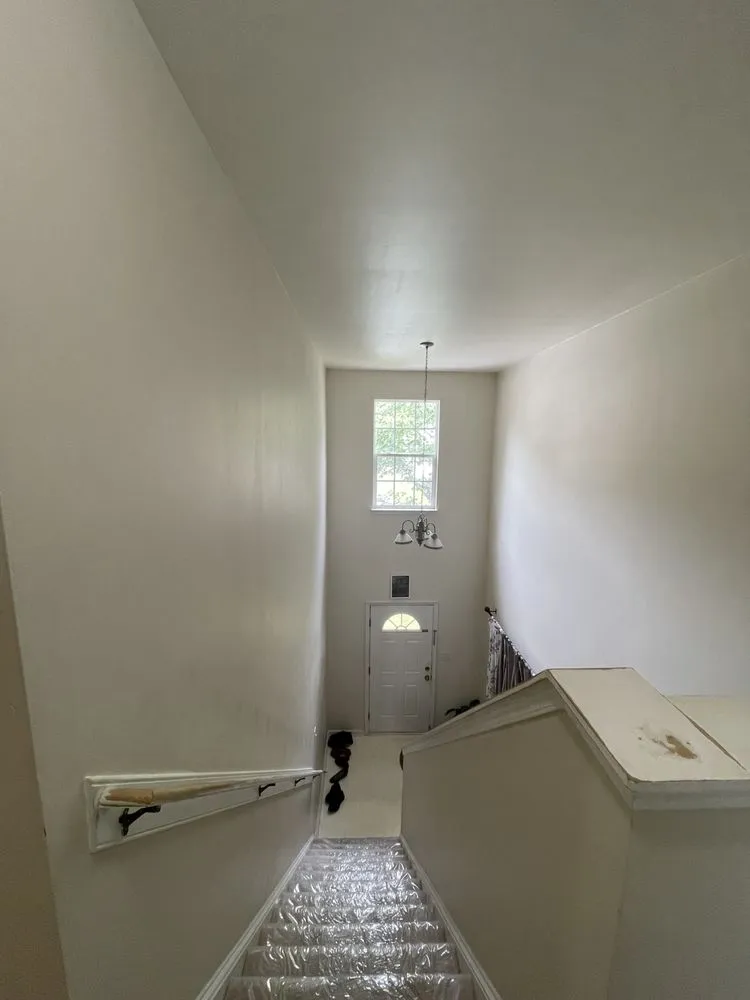 Slide of Flores Handyman Services