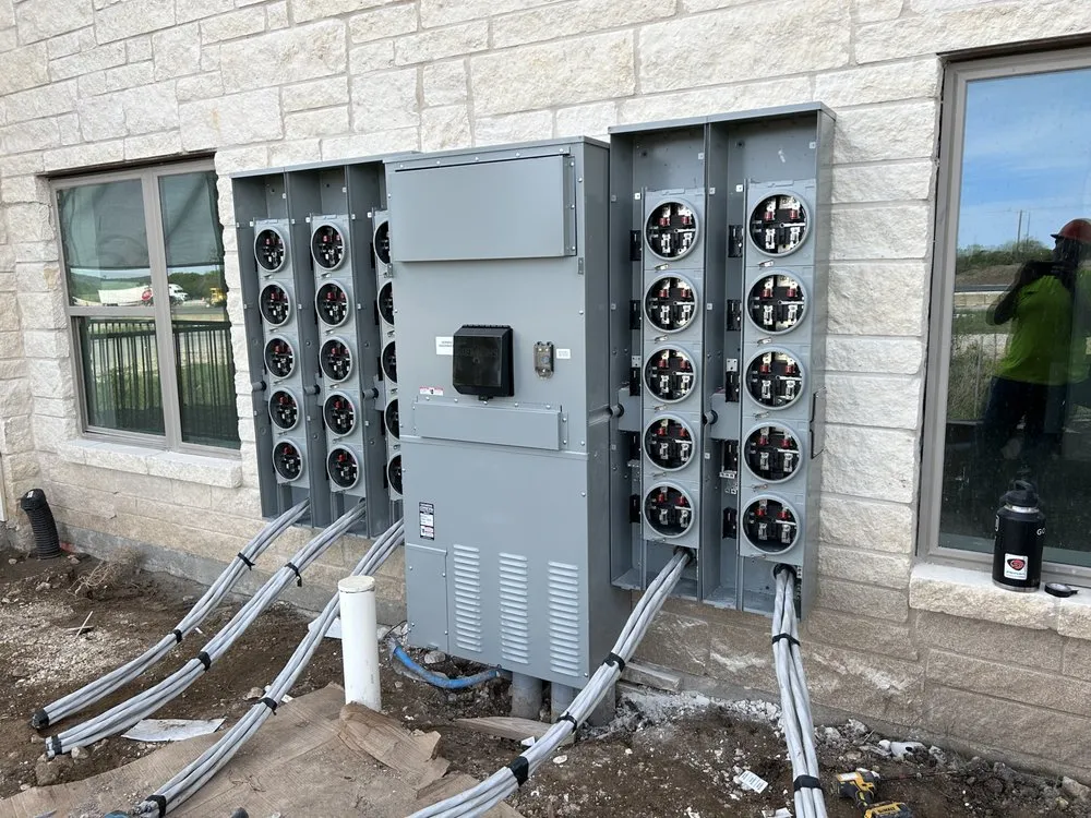 Slide of Flores Segundo Electric