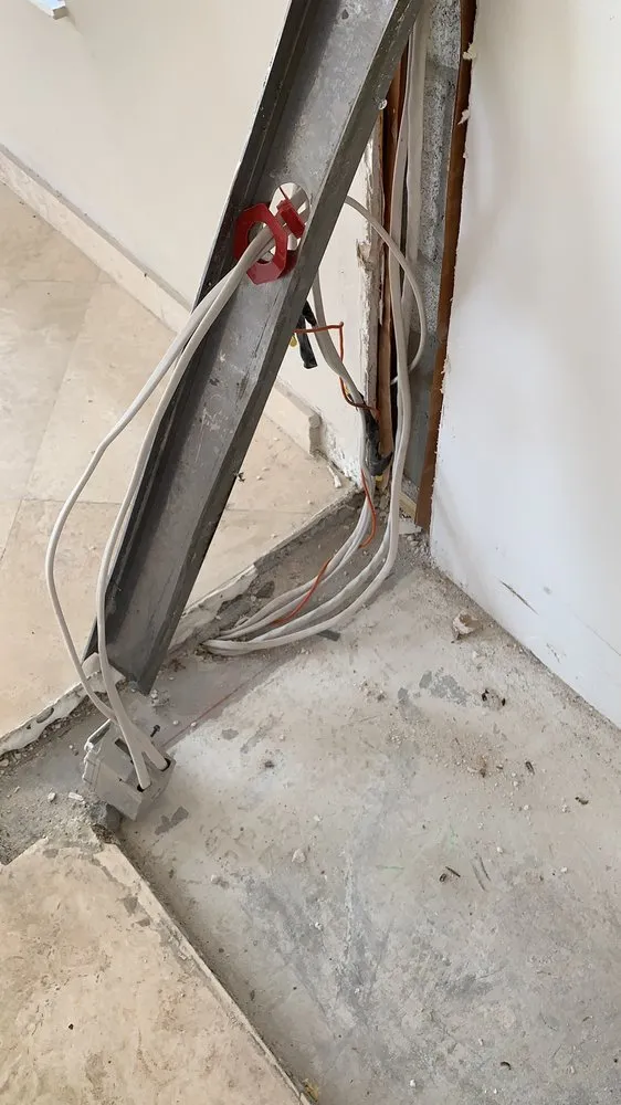 Slide of Florida Electricians