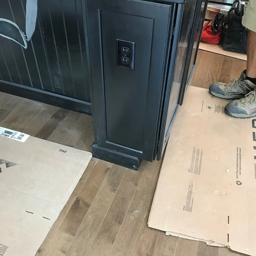 Slide of Flourish Emergency Electrician