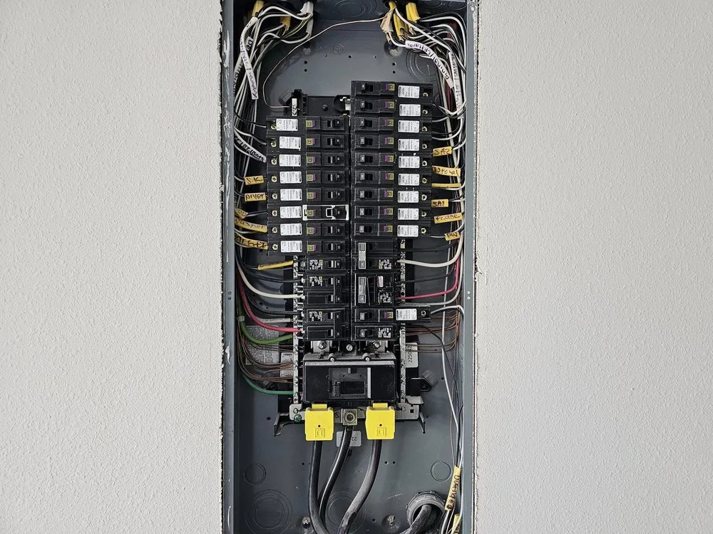 Slide of Flowerfield Licensed Electrician