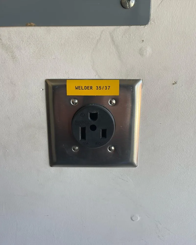 Slide of Flowerfield Licensed Electrician