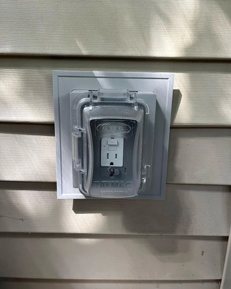 Slide of Flushing Electrician Service