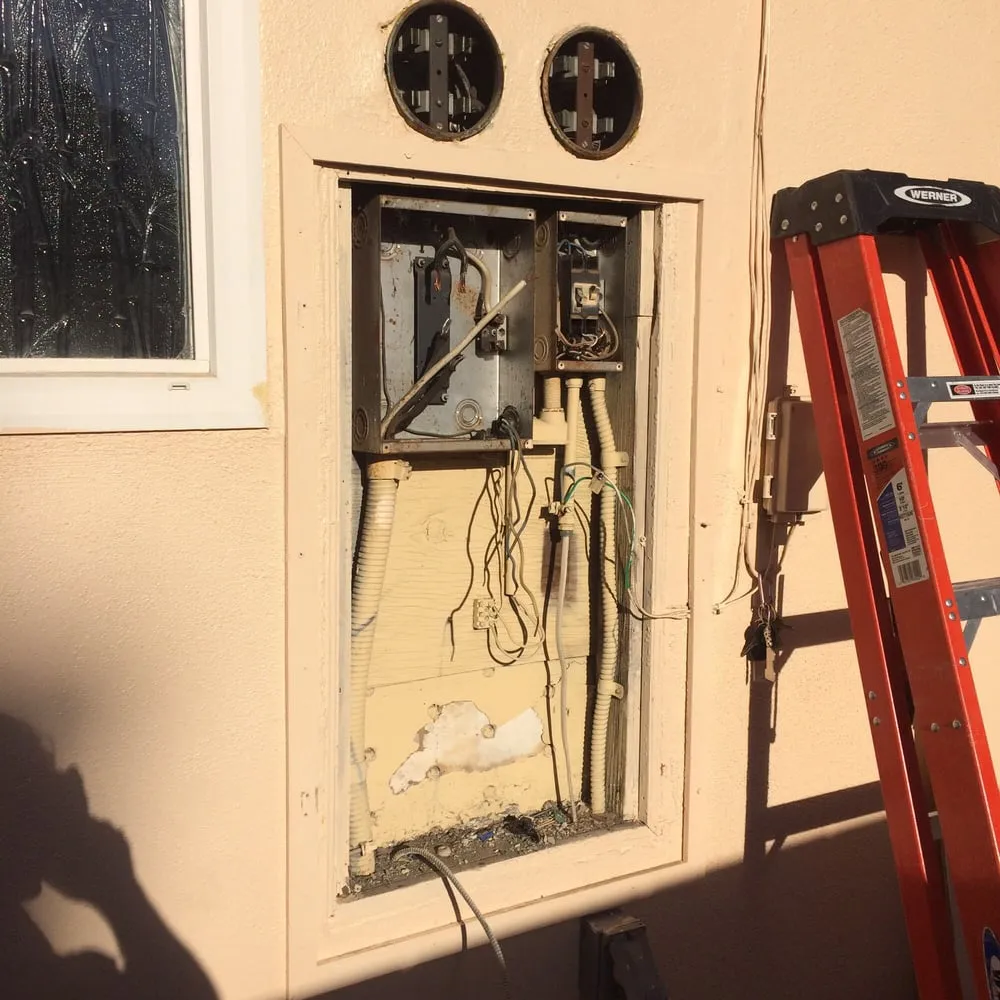 Trusted electrical service for homes in wiring installation, by