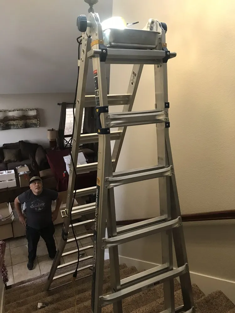 Slide of Flying Dutchman Electric