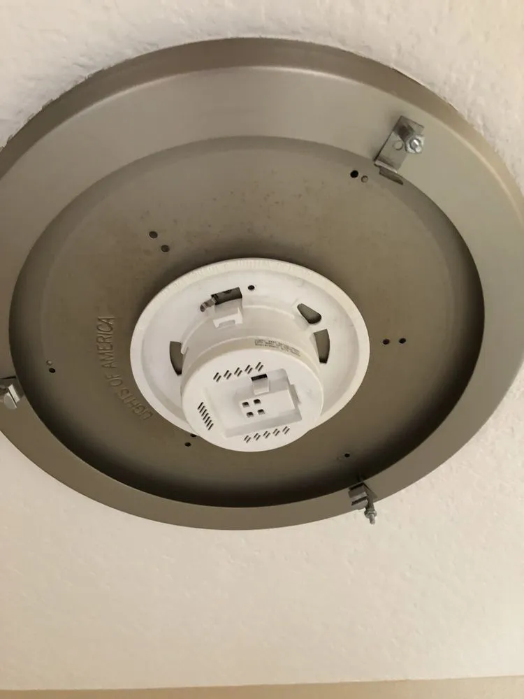 Slide of Flying Dutchman Electric