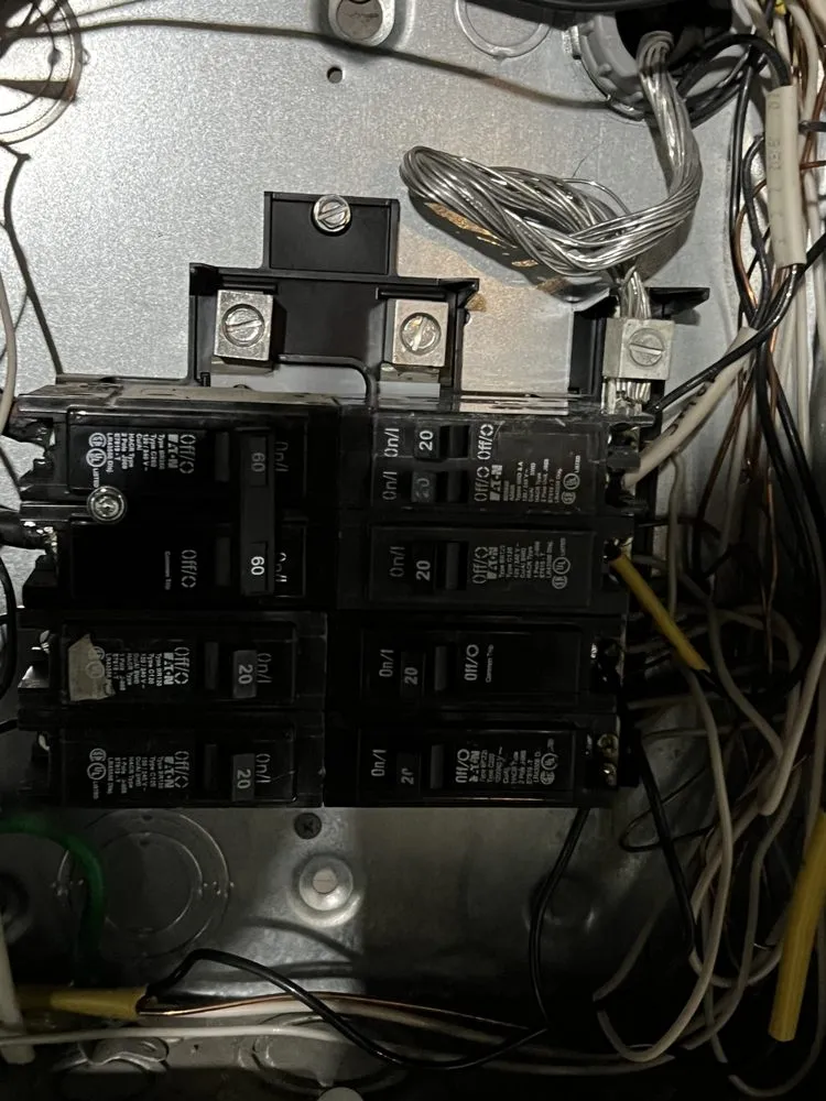 Slide of Fofana Electric