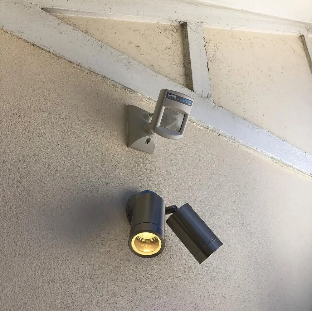 Slide of Forefront Electrician