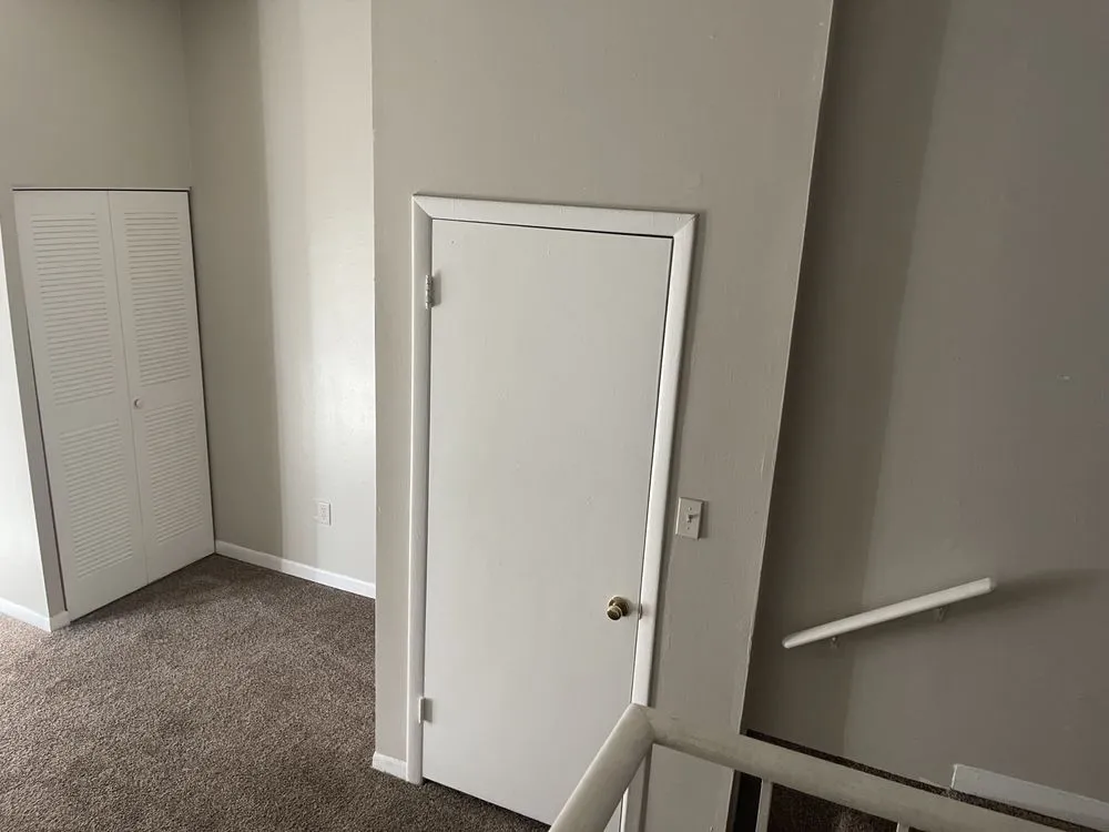 Slide of Foreign Brothers