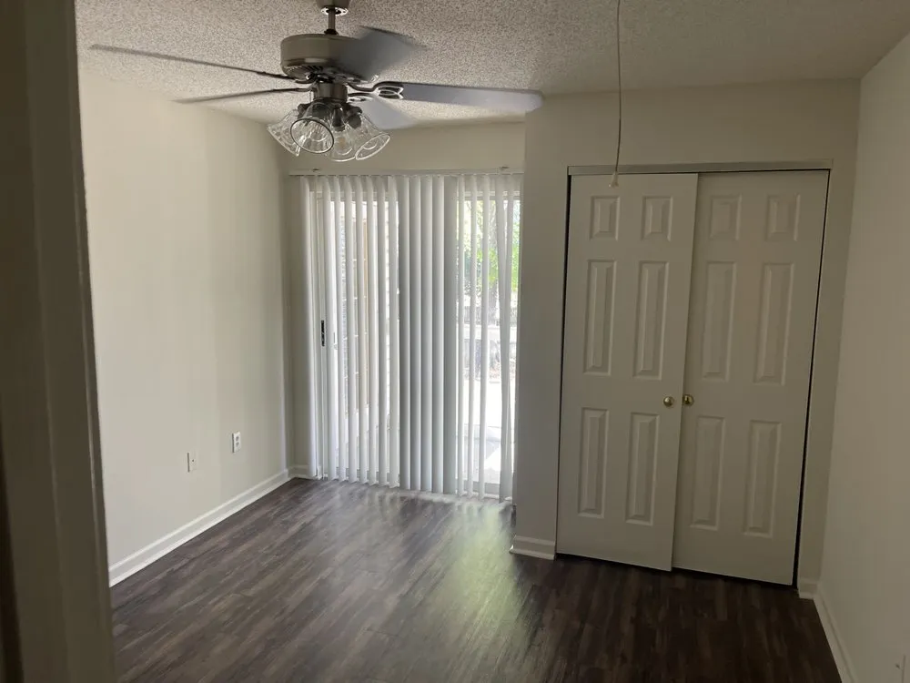 Slide of Foreign Brothers