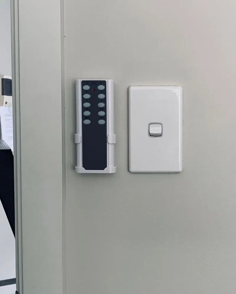 Slide of Forelsket Electrical