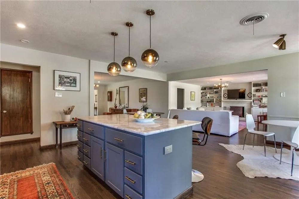 Slide of Foreman Coast Living