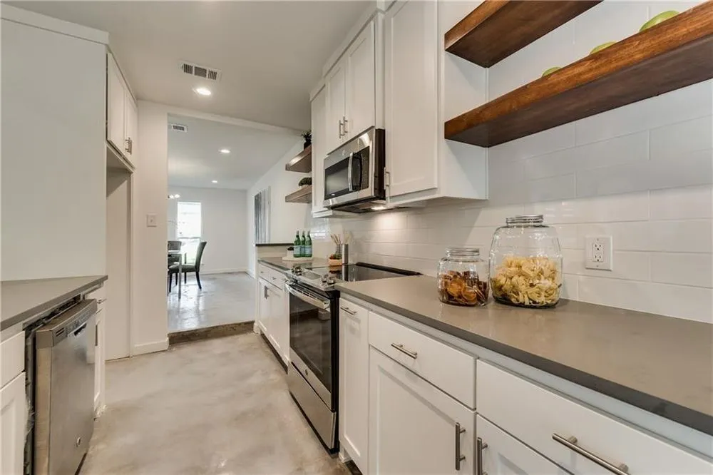 Slide of Foreman Coast Living