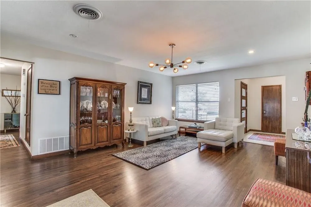 Slide of Foreman Coast Living