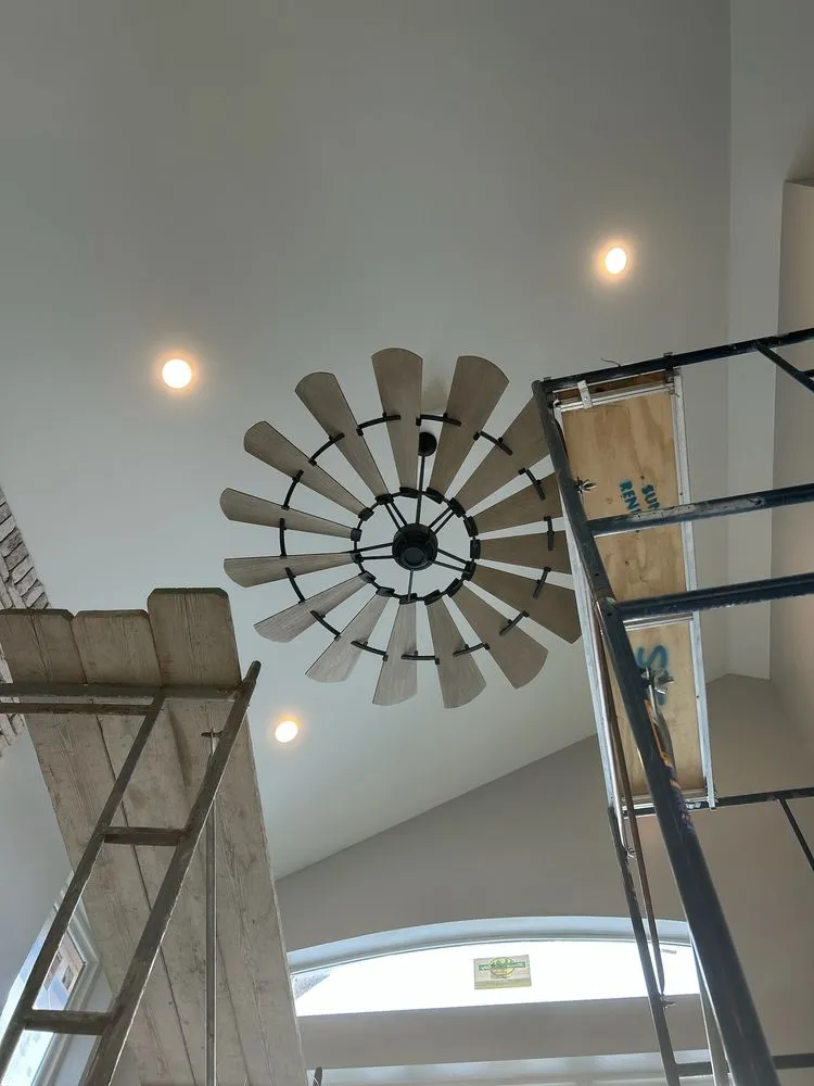 Expert electrician providing emergency electrical service in , 