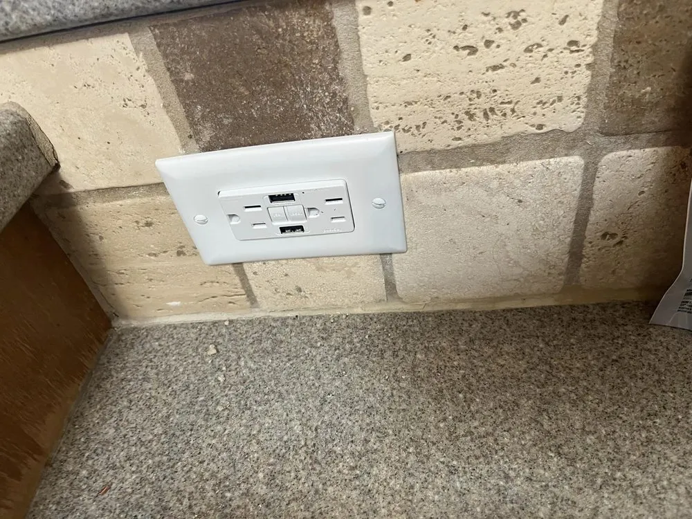 Slide of Forest Park Emergency Electrician