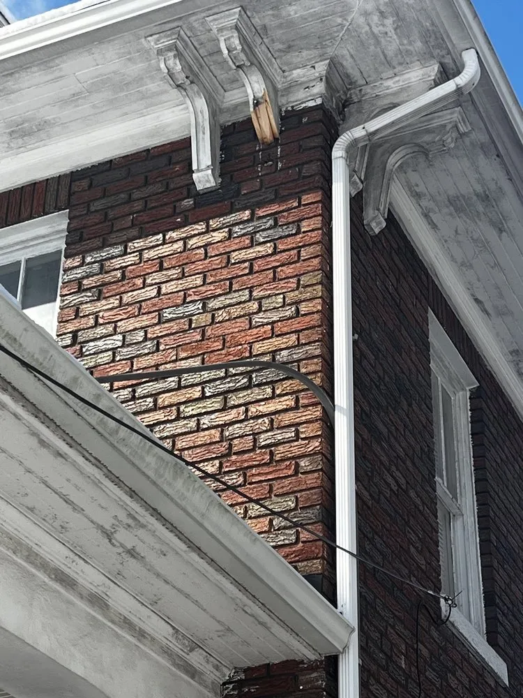 Slide of Forrest Healey Electric