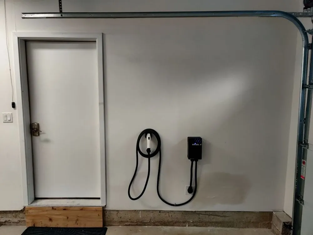 Emergency emergency electrical service experts serving , - Fortech Electricians