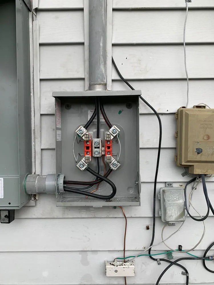 Slide of Forza Contractors