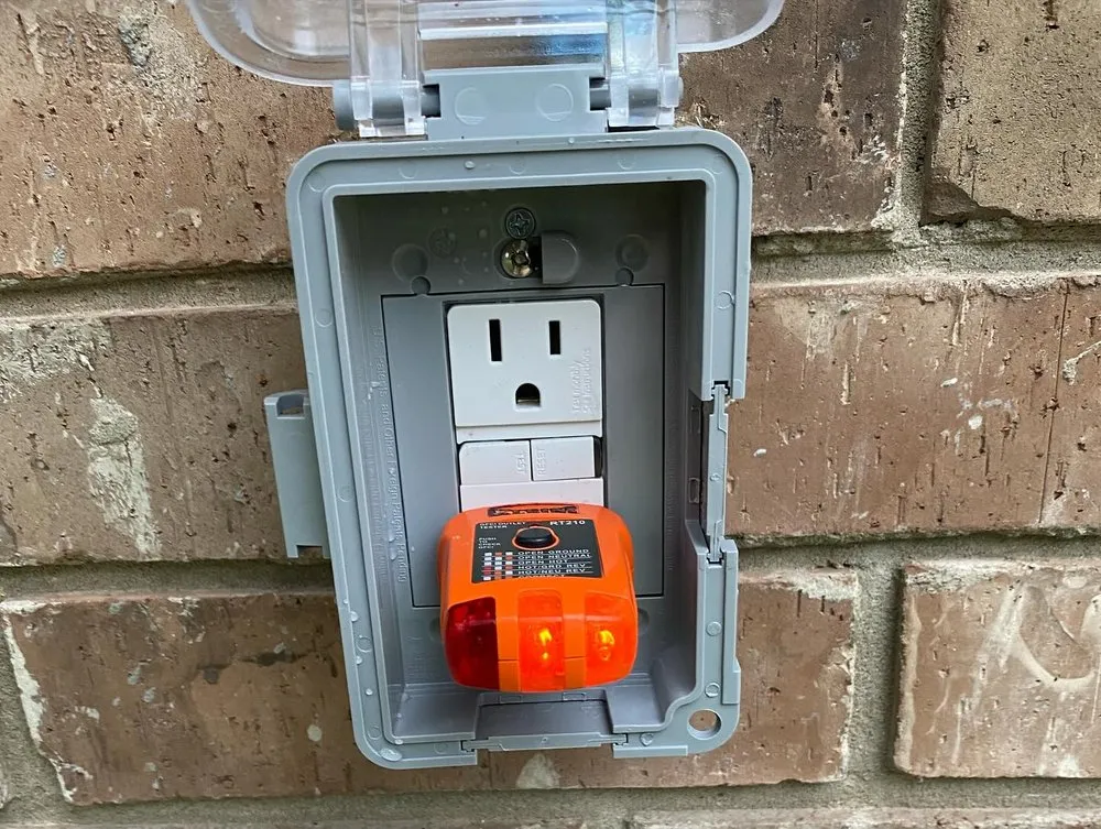 Slide of Fossil Creek Emergency Electrician