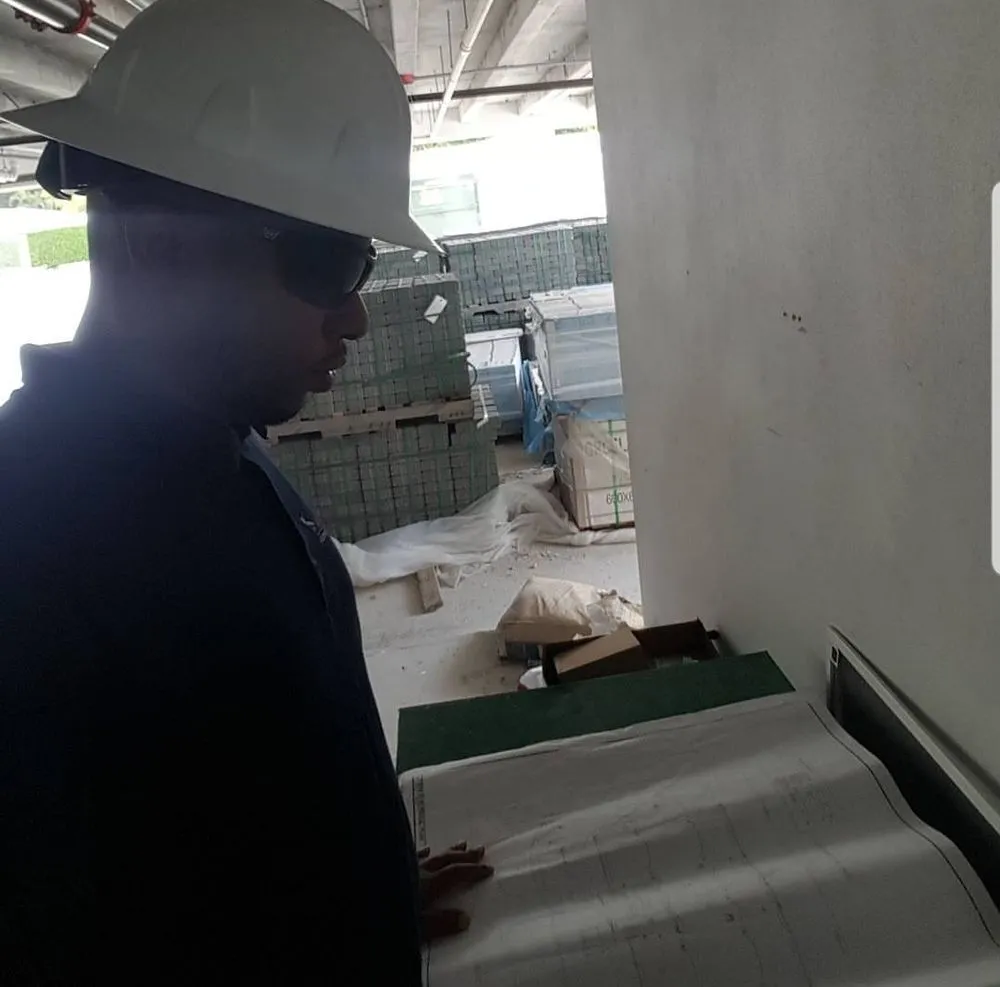 Emergency electrical service for homes in circuit breaker repair,  by 