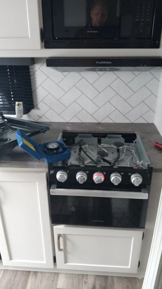Emergency electrician providing circuit breaker repair in Security-Widefield, CO - Fountain RV Repair