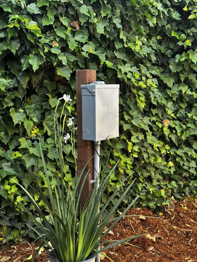 Slide of Four Ace Electrical Services