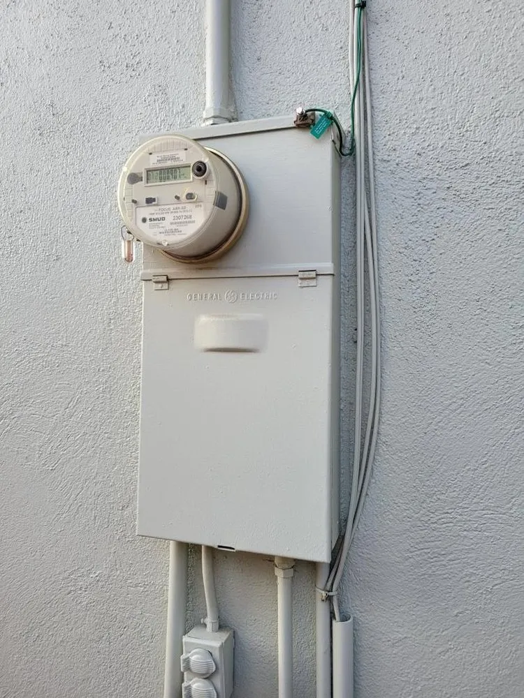 Slide of Four Ace Electrical Services