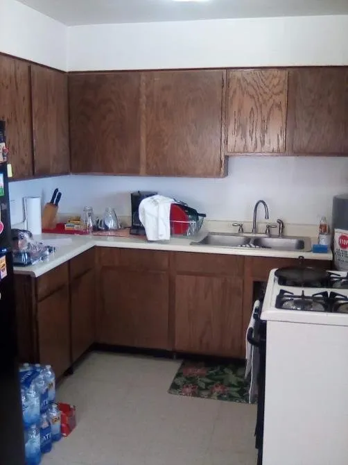 Slide of Four Corners Maintenance Mobile Service