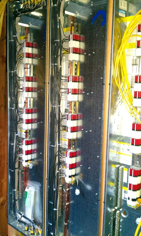 Affordable circuit breaker repair service in , - Four Square Electric Company