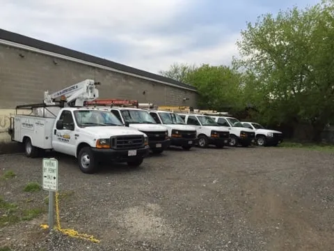 Slide of Four Star Lighting & Electrical