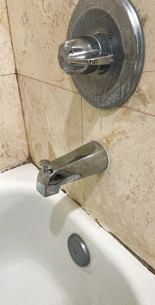 Slide of Fourtech Service