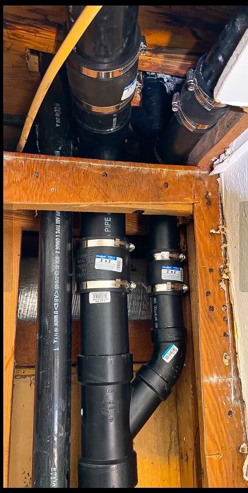 Slide of Fourtech Service