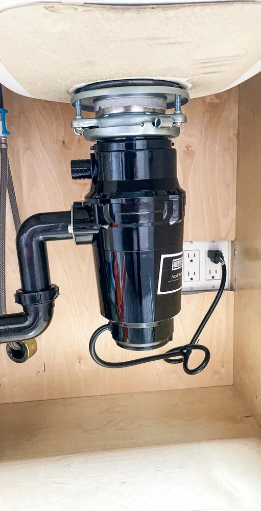 Slide of Fourtech Service