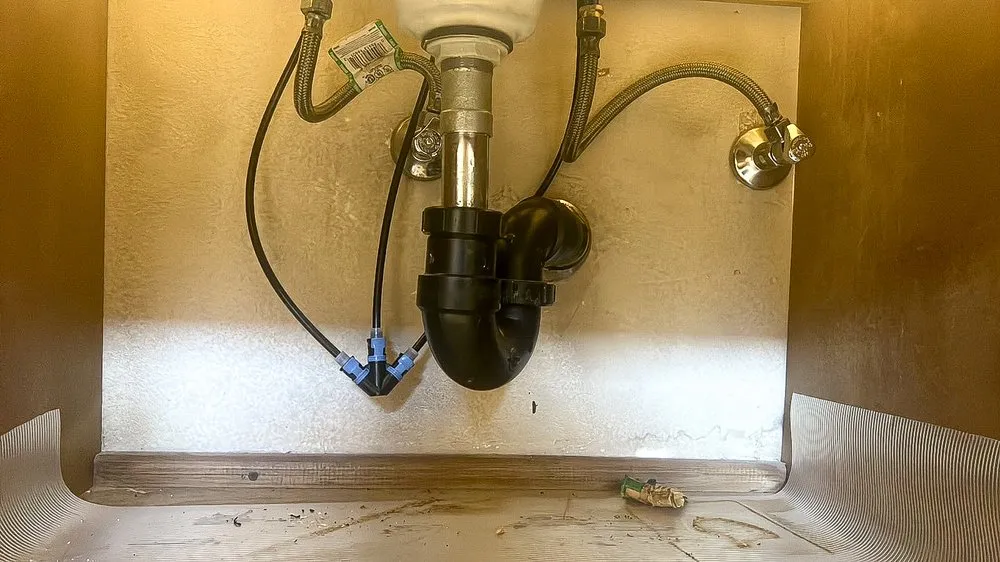 Slide of Fourtech Service