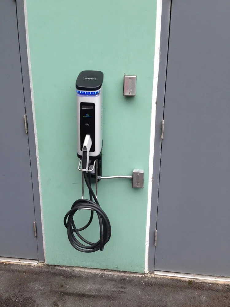 Slide of Fox Electric