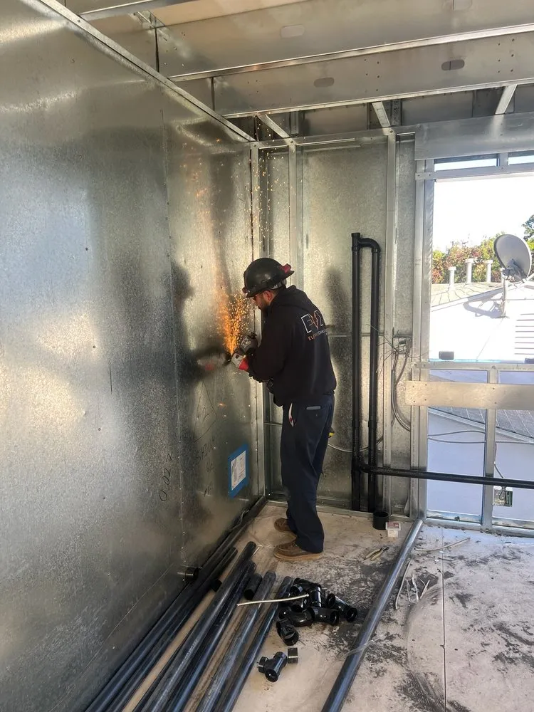 Slide of Fox Electric Technologies