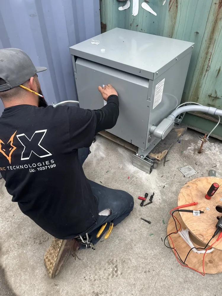 Slide of Fox Electric Technologies