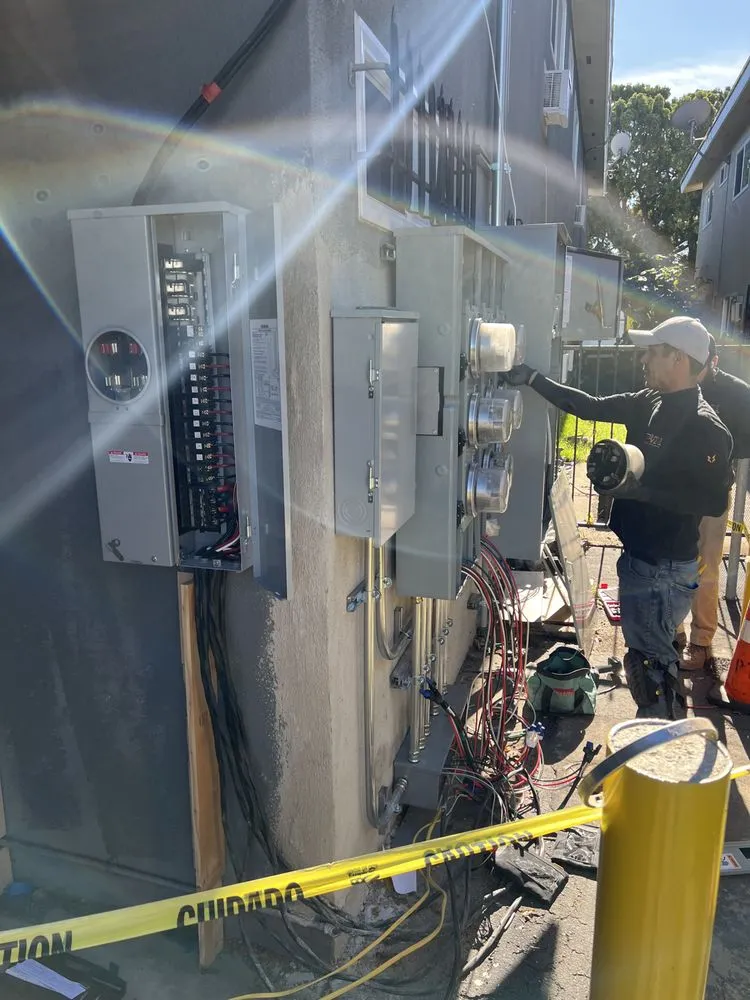 Slide of Fox Electric Technologies