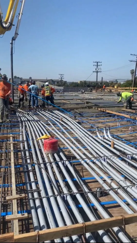 Slide of Fox Electric Technologies