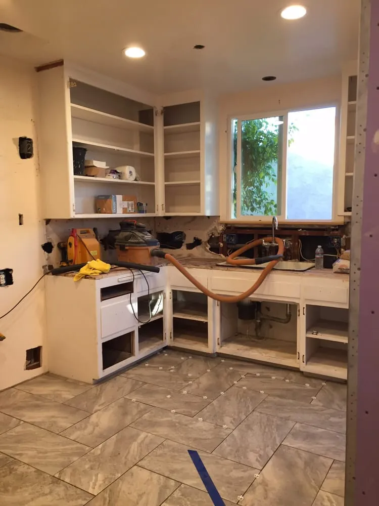 Reliable emergency electrical service experts serving ,  - Fox Renovations