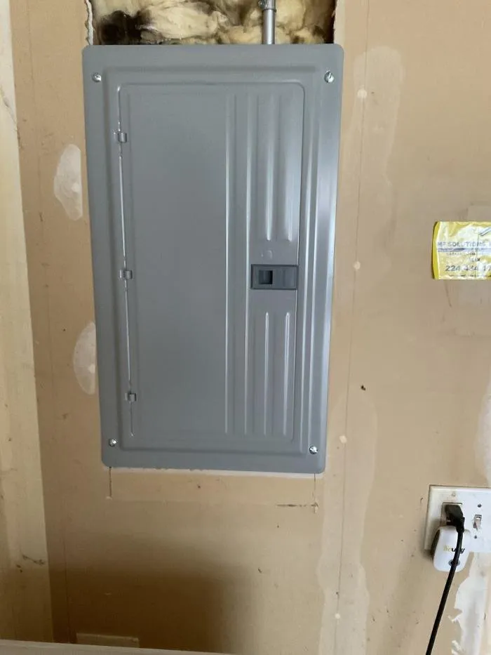 Expert electrician providing lighting installation in , 